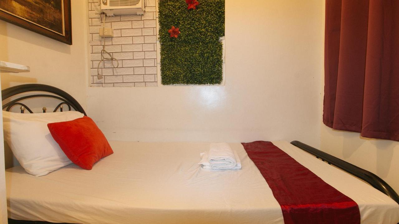 Nearest Hostel Pasay City By Reddoorz 외부 사진
