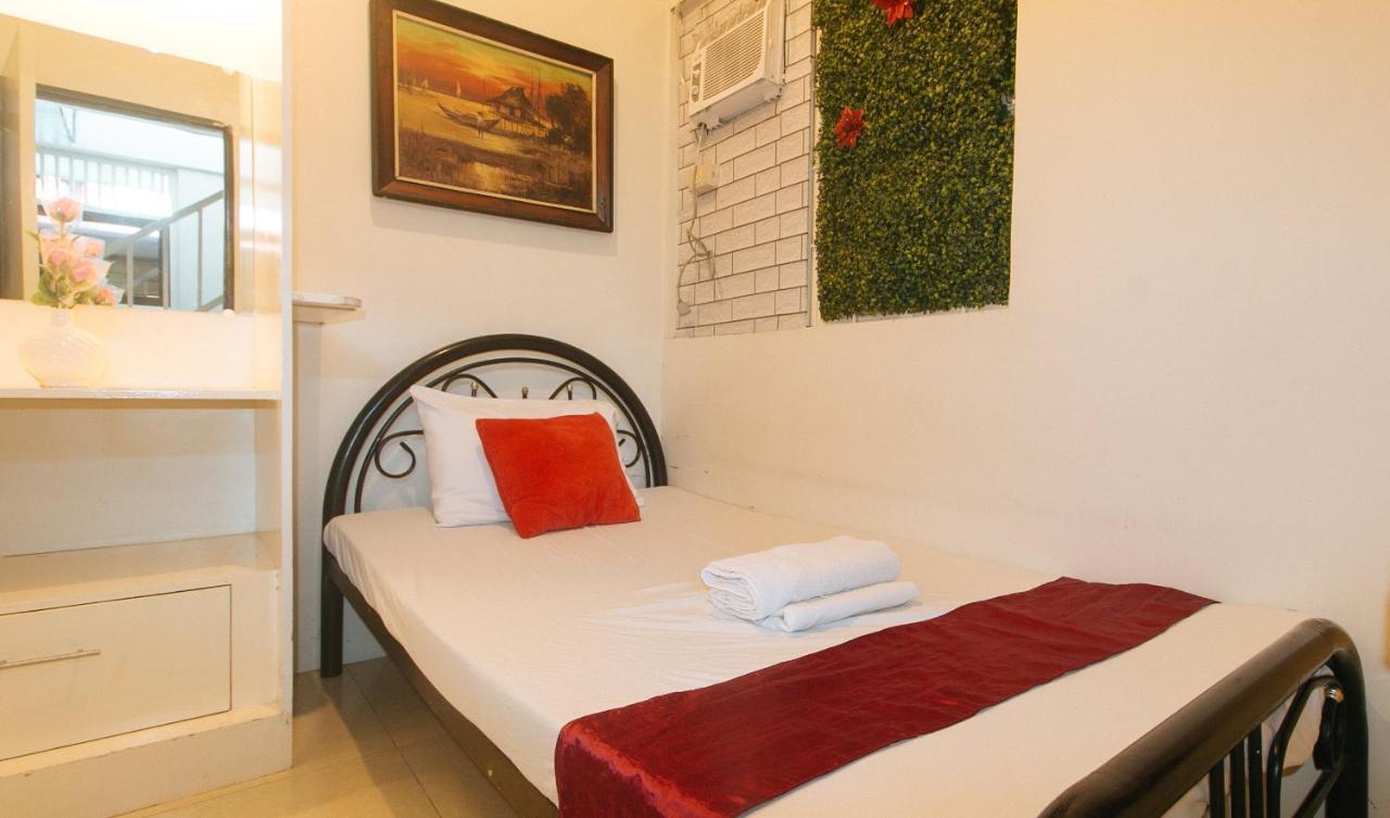 Nearest Hostel Pasay City By Reddoorz 외부 사진