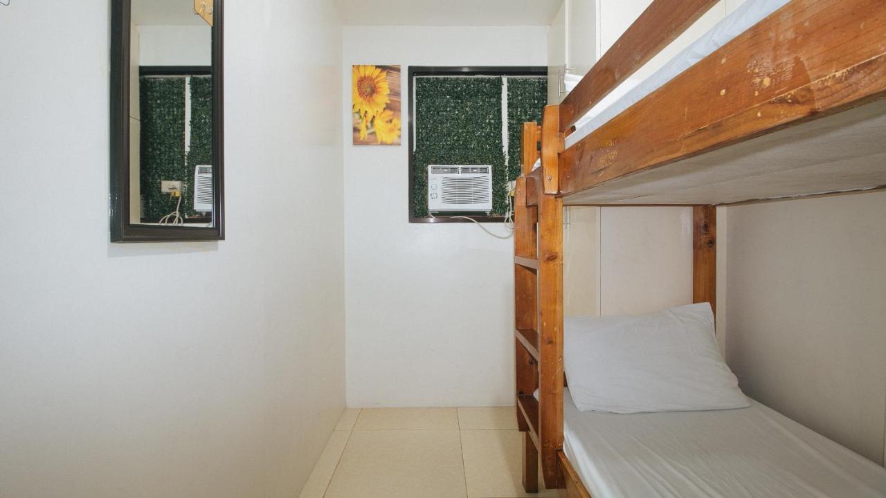 Nearest Hostel Pasay City By Reddoorz 외부 사진