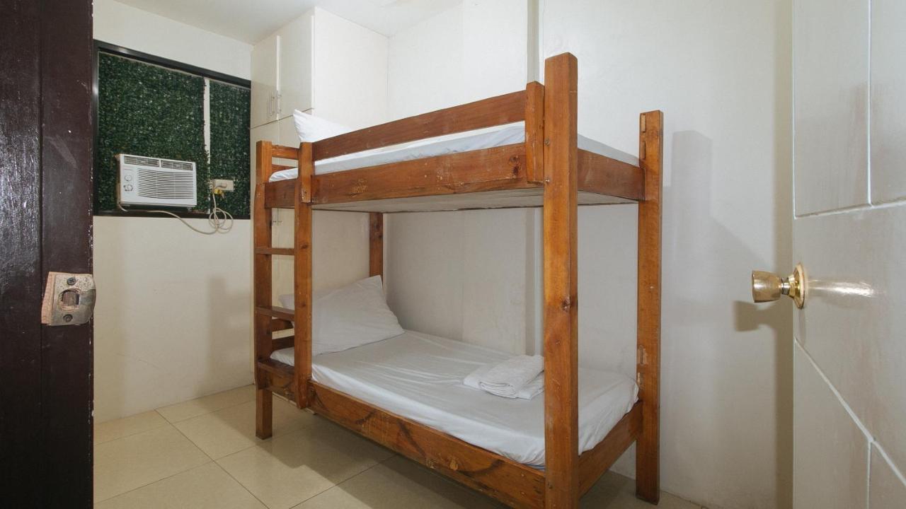 Nearest Hostel Pasay City By Reddoorz 외부 사진