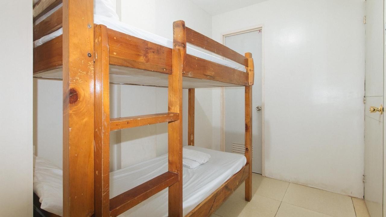 Nearest Hostel Pasay City By Reddoorz 외부 사진